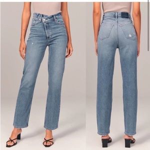 Abercrombie and Fitch Ultra High Rise 90s Straight Jean Criss Cross Waist